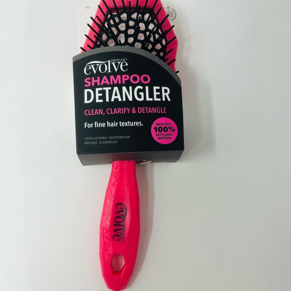 NWT EVOLVE Shampoo Detangler Brush For Fine Hair Textures
